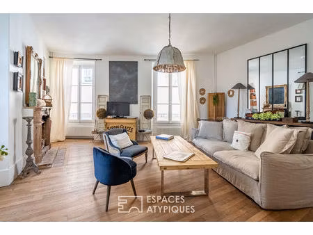 maison ancienne rénovée au coeur d'andresy avec cour 