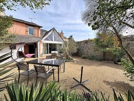 vente maison à château-gontier-sur-mayenne (53200) : à vendre / 233m² château-gontier-sur-