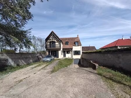 superbe maison 5ch aux très beaux volumes proche centre-ville conflans 375m2 utiles avec s