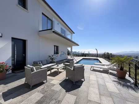 maison contemporaine avec 2 logements - vue dégagée - piscine - terrain 1550 m² - plaine d