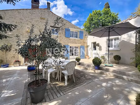 charmante maison traditionnelle à vendre à pissotte - 4 pièces  140 m²