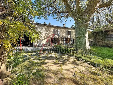 plan d'orgon - mas provençal avec gîtes sur plus d'un hectare de terrain