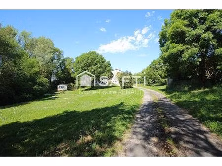 authentique maison en pierre avec piscine  dépendances et mobile-home