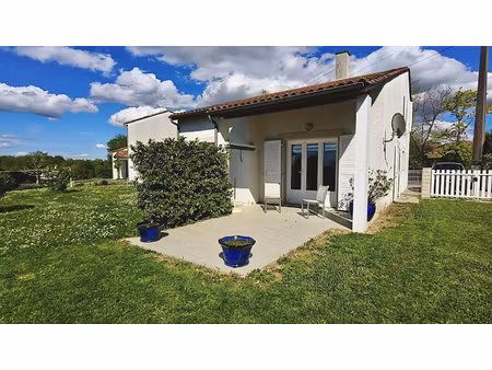 maison familiale 5 chambres centre ville de saint-seurin-d