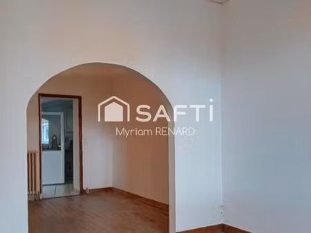 maison traditionnelle de type t3 à saintes