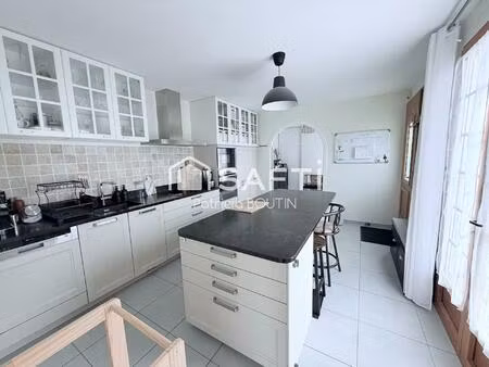 pavillon 6 chambres + dépendances et jardin a villiers en plaine