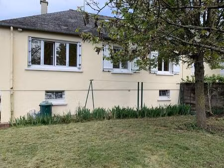 location maison à sablé-sur-sarthe (72300) : à louer / 62m² sablé-sur-sarthe