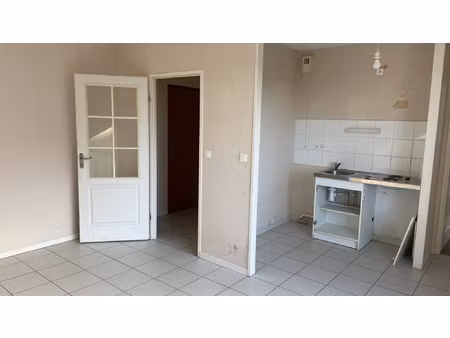 proximité gare et toutes commodités du centre ville