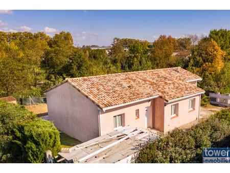 maison  5 pièce(s)  3 chambre(s)  111 m²