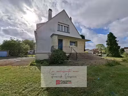 a vendre en exclusivité aux herbiers  maison de 140 m2 avec 4 chambres et 1 bureau sur un 