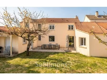 maison familiale de 170m2 avec jardin et garage