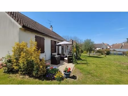 maison 4 pièces 100m² - st denis de l'hotel