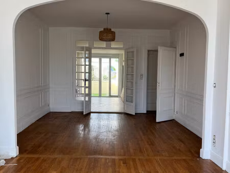 appartement 4 pièces 131 m² à louer saint-quentin 02100 ? | era immobilier