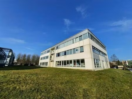 location bureau mont saint aignan 118 m²
