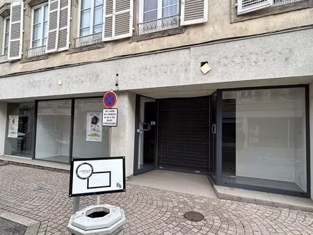 à louer local commercial 171 m² – 2 110 € |lunéville