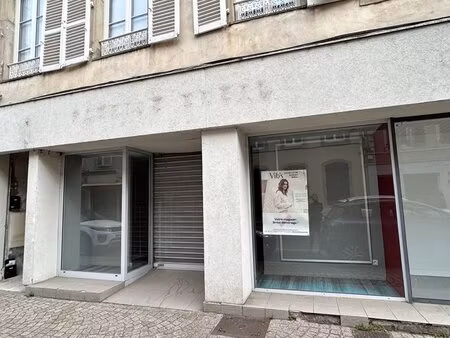 à louer local commercial 190 m² – 2 565 € |lunéville