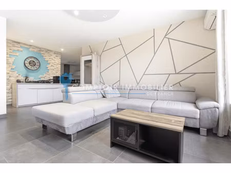 appartement 5pièce(s) 3chambre(s) 82 m² saint-martin-d'hères (38400)