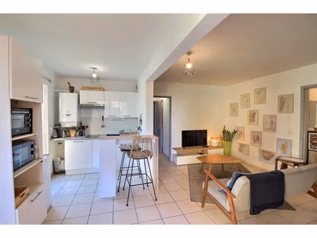 t2 avec jardin  parking et cave – idéal jeune actif ou personne seule – lattes port ariane