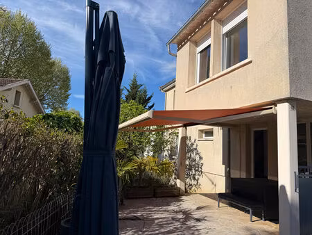 maison cahors 7 pièce(s) 123 m2 proche du centre avec jardin.