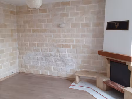 appartement t2 bis au centre de tournon sur rhone