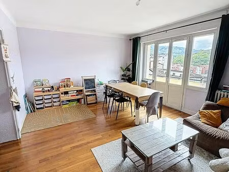 appartement à valserhône (01200)