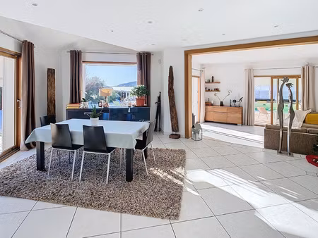 maison à vendre lucinges 7 pièce(s) 204m2 790 000€