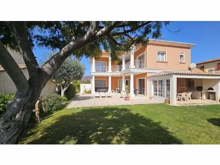 villa de 160 m2 sur 515 m2 de terrain proche centre et plages