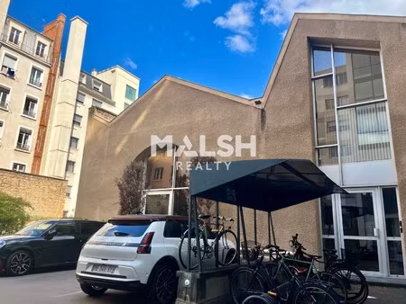 location local professionnel 245m²