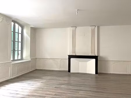 location appartement 2 pièces 65m² courpiere 63120