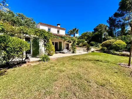 dpt var (83)  à vendre frejus tour de mare  maison p6 de 156 m² - terrain de 1790 m²