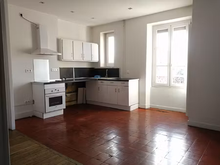 location appartement 3 pièces 52m² lyon 8ème