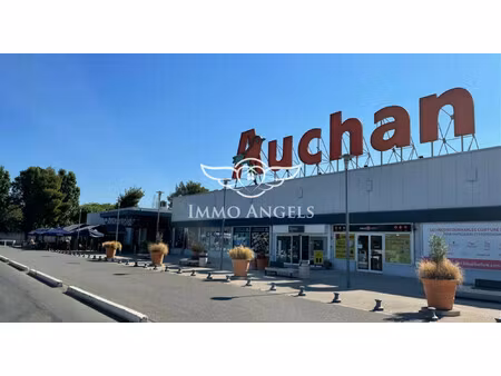 fonds de commerce (murs non-vendus) galerie marchande auchan aub