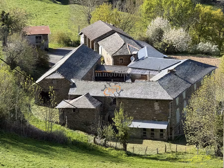 vente ancien corps de ferme avec 2 7 hectares de terrains