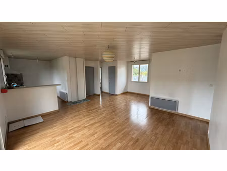 appartement t4 - saint côme d'olt