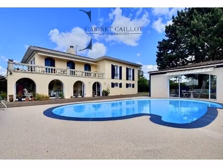 achat maison 10 pièces 217m² fontcouverte 17100