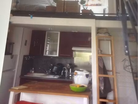 bel appartement face au canal plein centre ville de martigues