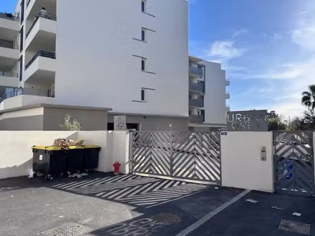 location appartement 2 pièces 39 m² à toulon (83000)