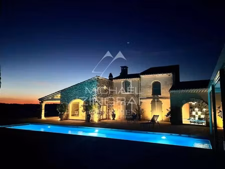 propriété de luxe à vendre à arles : 2 350 000 € | 323m²