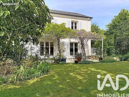 propriété 7 pièces 222 m²