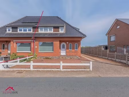 te renoveren woning op ruim perceel