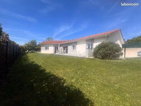 maison de plain pied récente saint jean de moirans