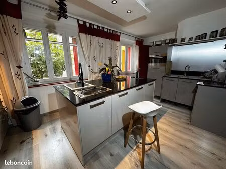 maison 11 pièces 153 m²