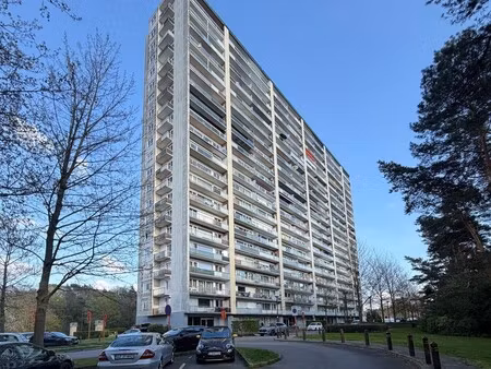 gerenoveerd appartement van 92m² met 2 slaapkamers te genk