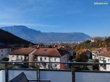 appartement t3 récent avec balcon – vue imprenable sur grenoble & vercors - aux portes de 