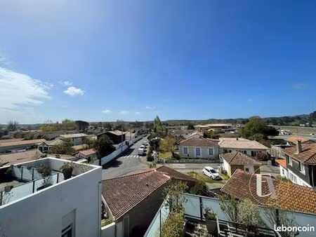 studio 1 pièce 30 m²