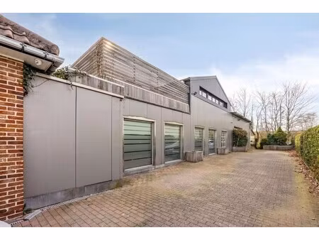 loods met woning en loft te koop