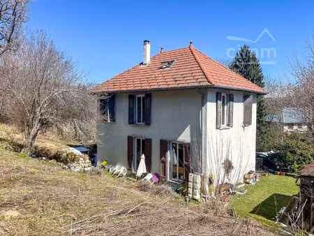 maison individuelle de caractère 160 m² de 1875 - terrain 756 m² - 3 chambres - stationnem