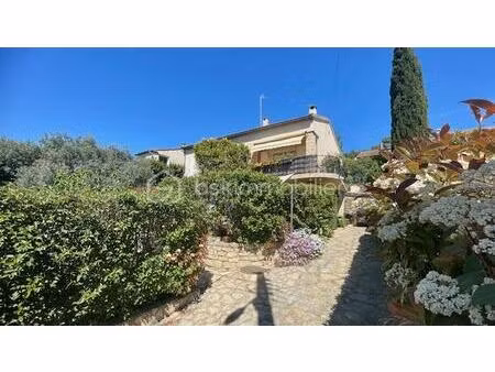 maison traditionnelle de 145 m² à nimes