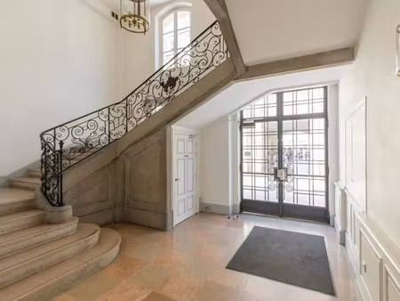 dijon - appartement 2 pièces à vendre - 31m2 - 159 000 € - réf: 7649 - bourse immobilière