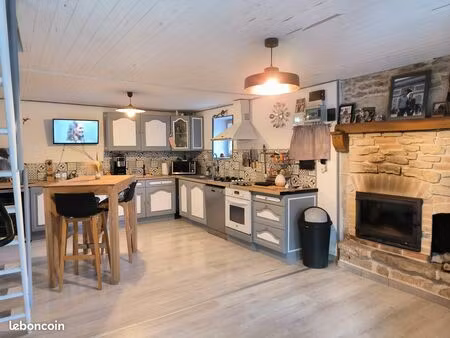 maison charentaise avec piscine